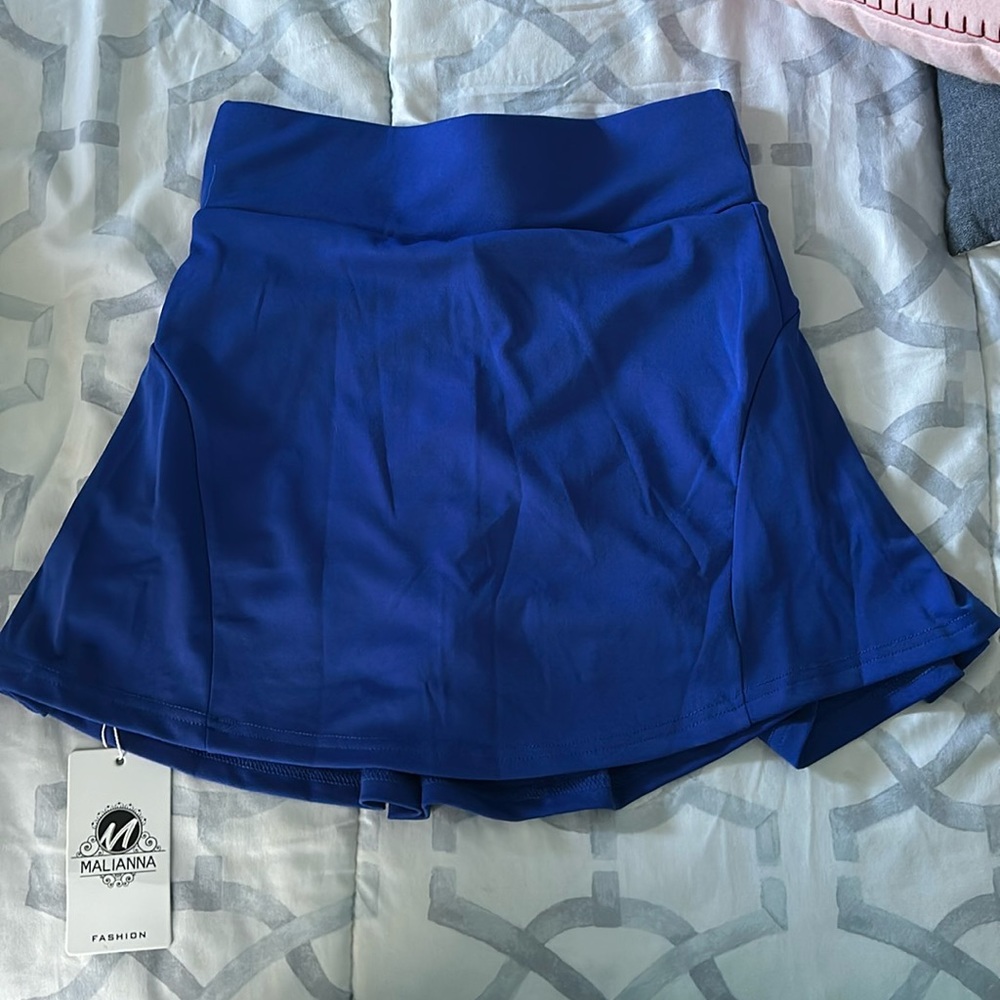 Malianna fashion shirt with build in shorts